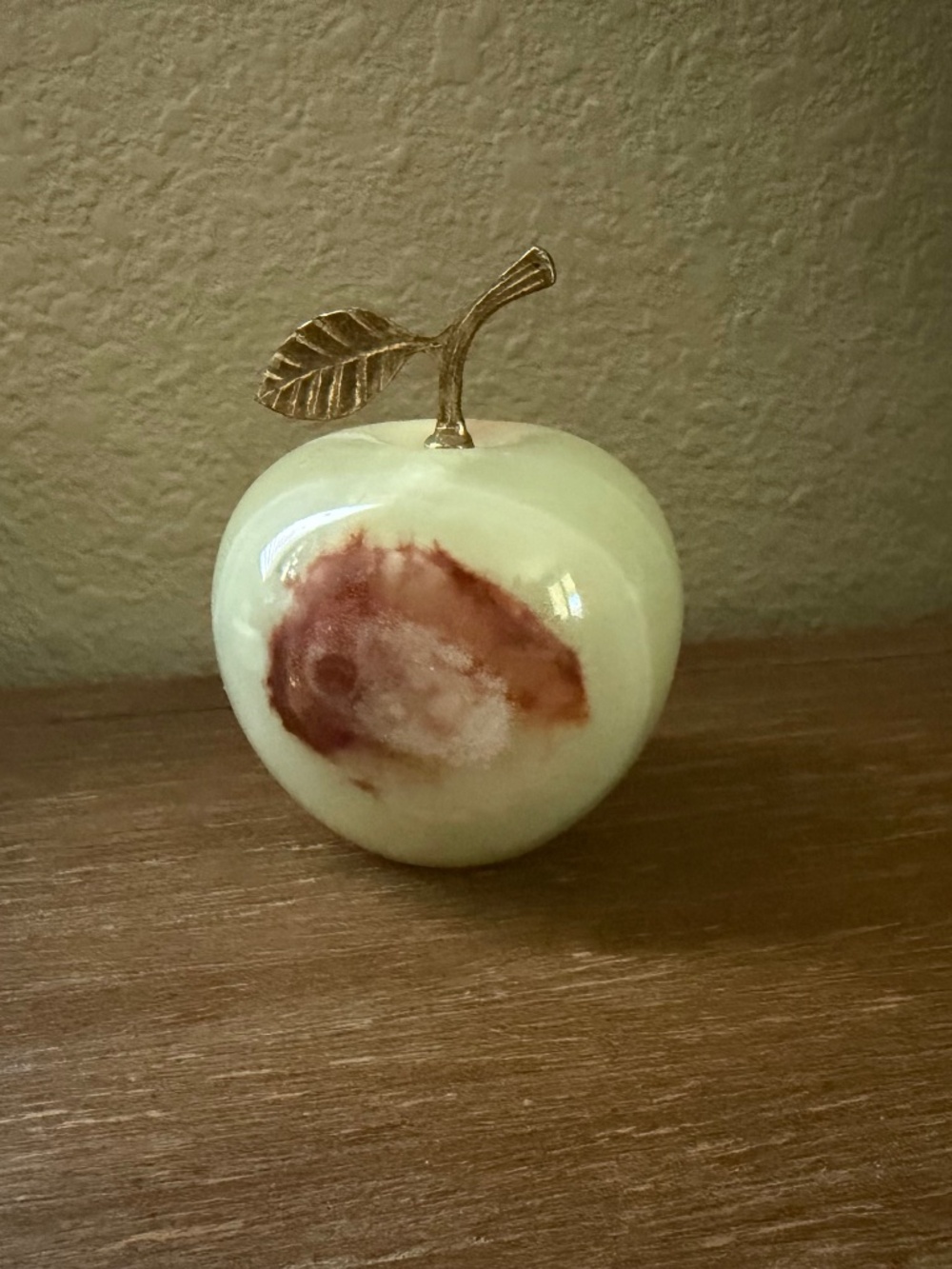 Green onyx marble apple paperweight